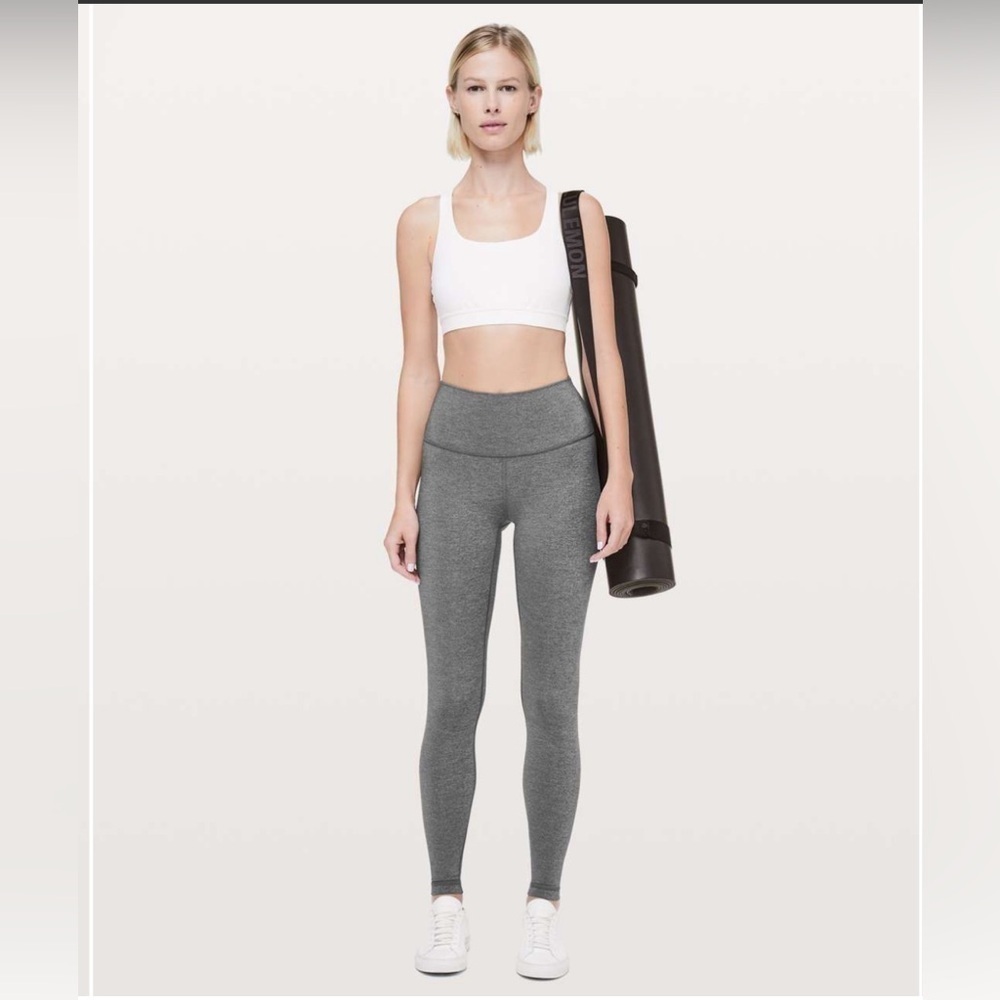 Lululemon Wunder Under Hi-Rise Tight *Luxtreme 28"
Heathered Black Size 4